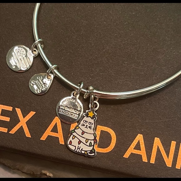 NWT LiMiTeD EDITION Alex and Ani Holiday Cat Silver Bangle - Picture 1 of 3